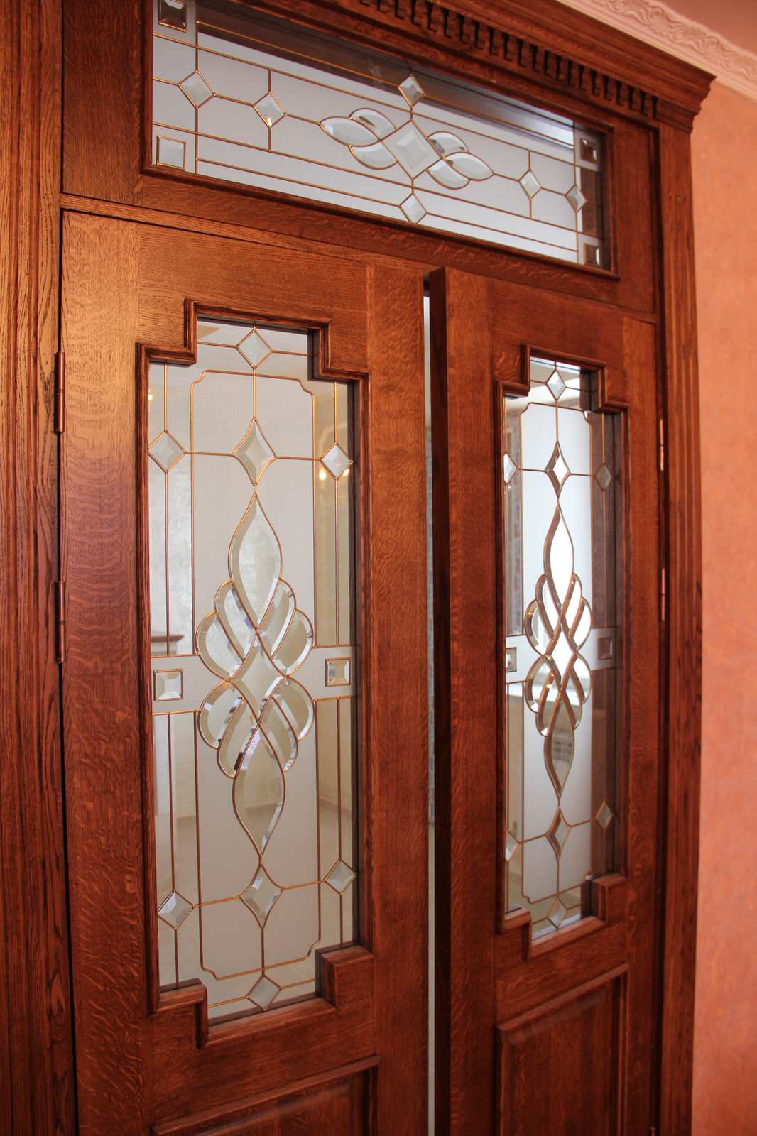 Витражи в межкомнатные дубовые двери с фрамугой