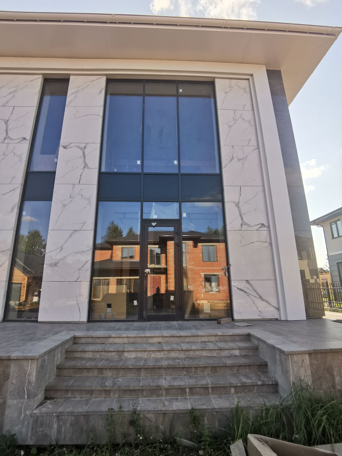 Обложка проекта: Монтаж тканевого потолка. Вешки