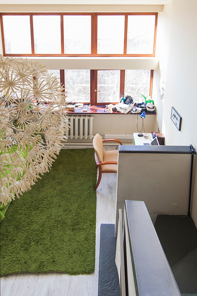 В гостях: Антон Носик и его квартира-ячейка в доме Наркомфина