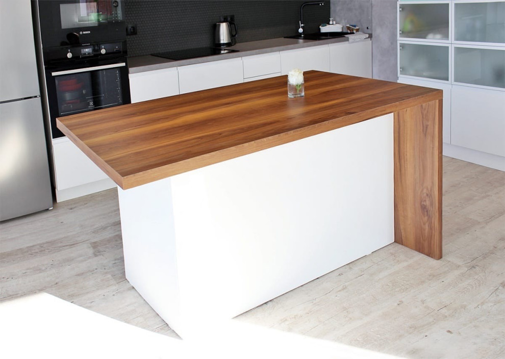 Реализация, проект "Вальяжный лосось"