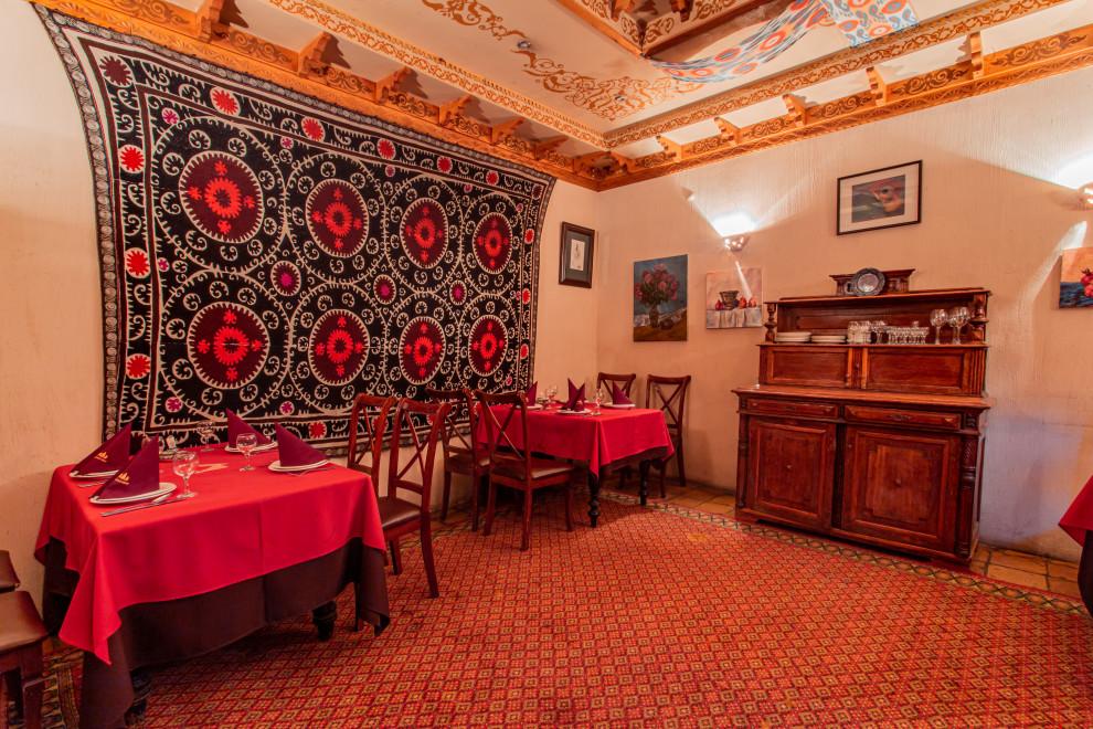 АРТ Ресторан CARAVAN