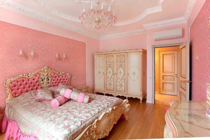 Дворцовая классика (фото готовой квартиры)