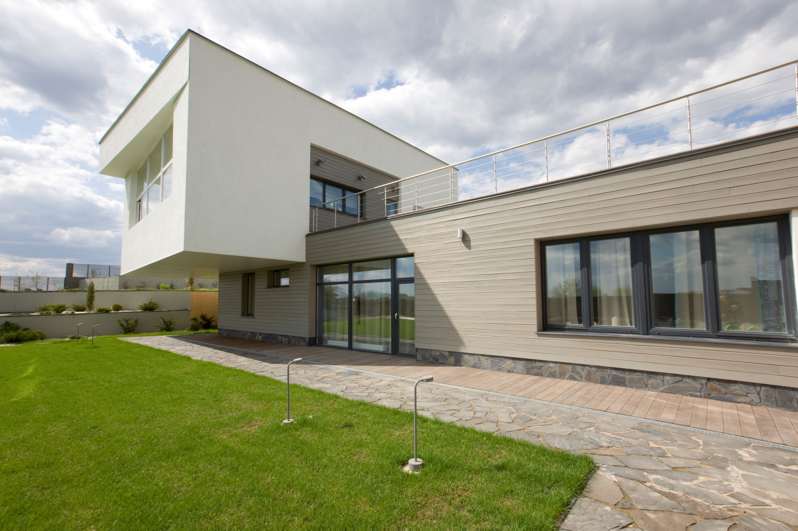 ДОМ В ХОЛМЕ, 450 кв.м.