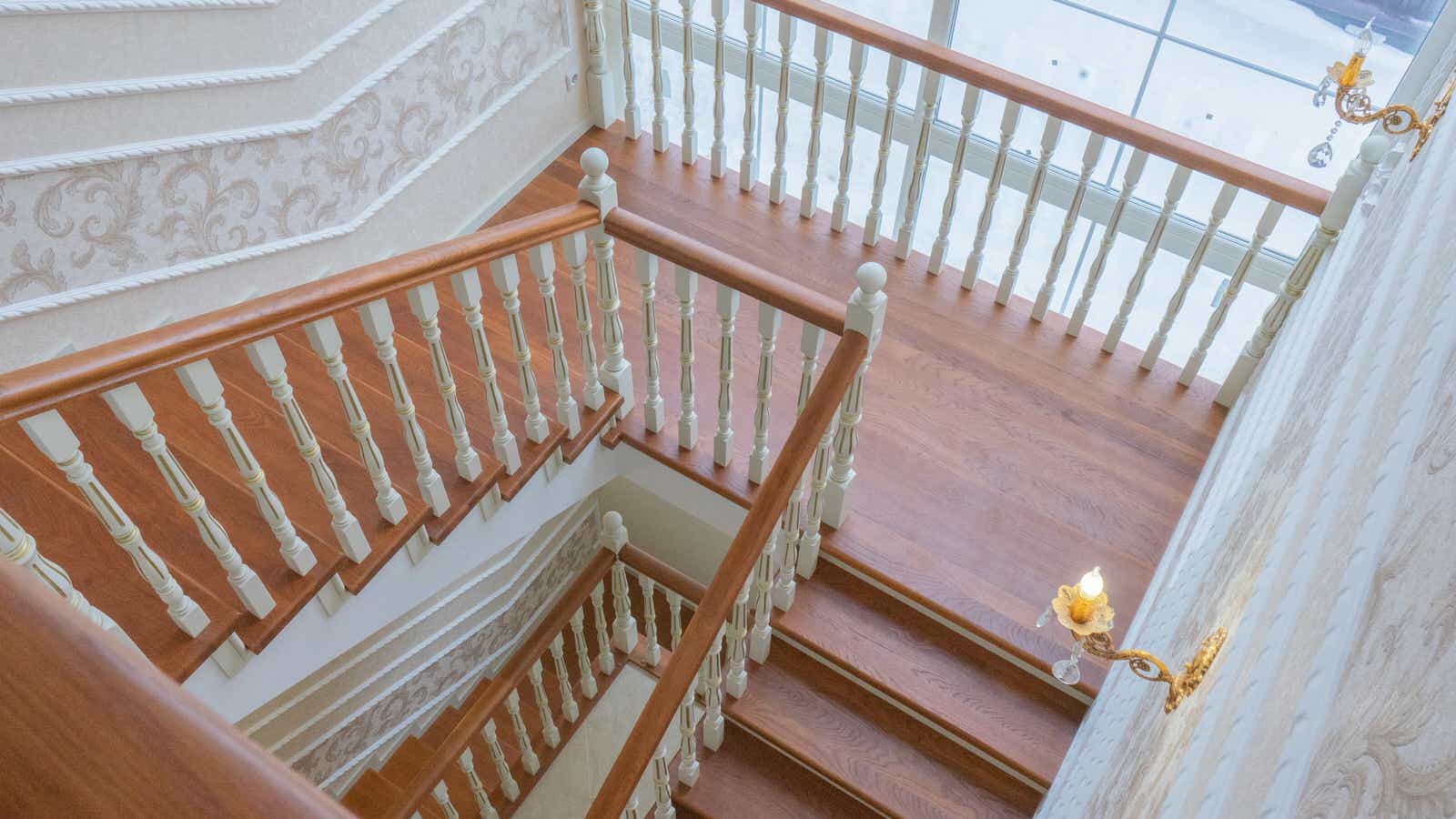 Проект 3 - Облицовка монолитной лестницы дубом на заказ