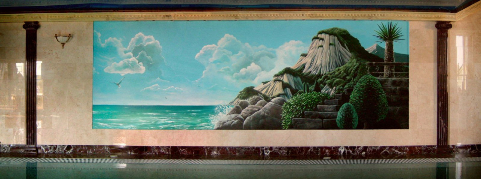 Панно в интерьере бассейна