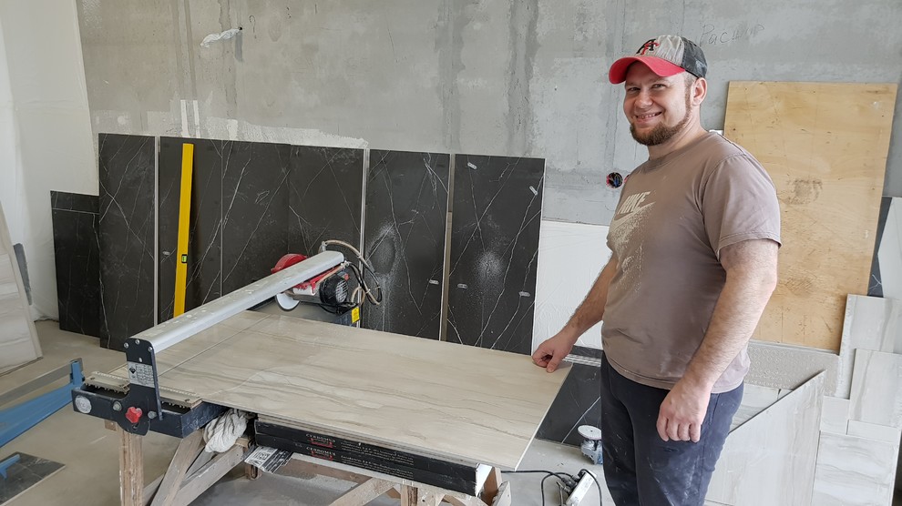 Обложка проекта: У нас работают мастера, а не модели