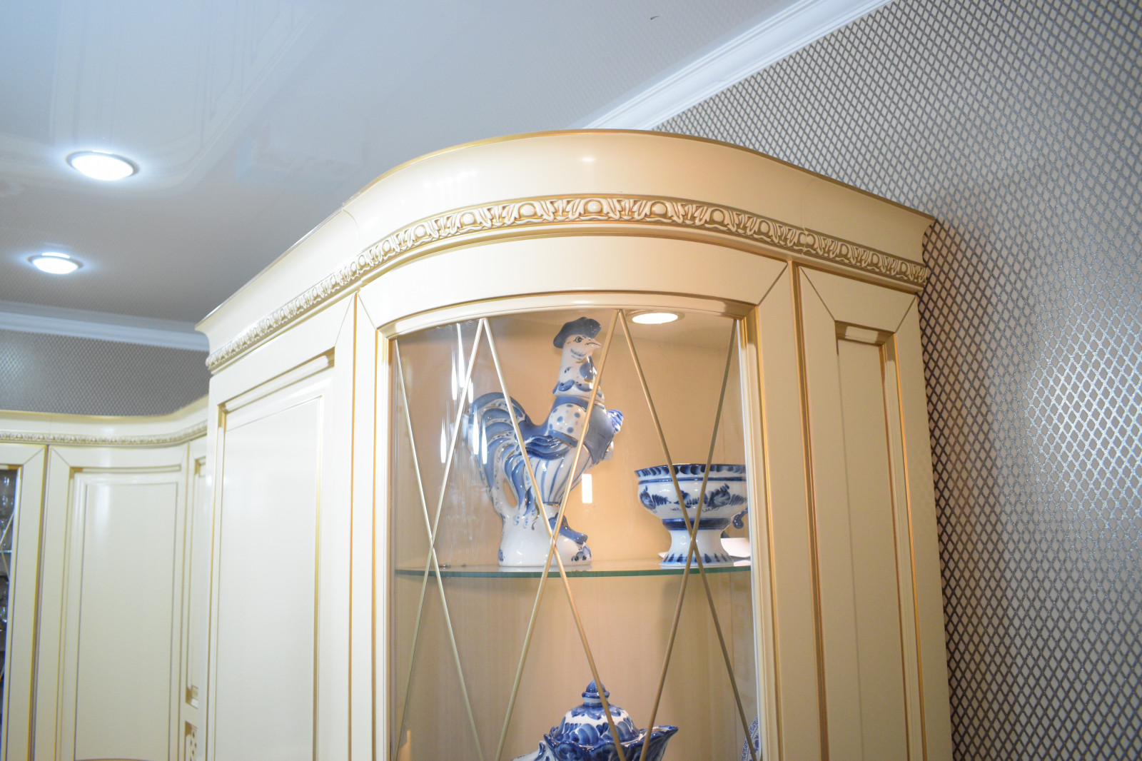 Кухня ЭКО из массива бука с золотой патиной