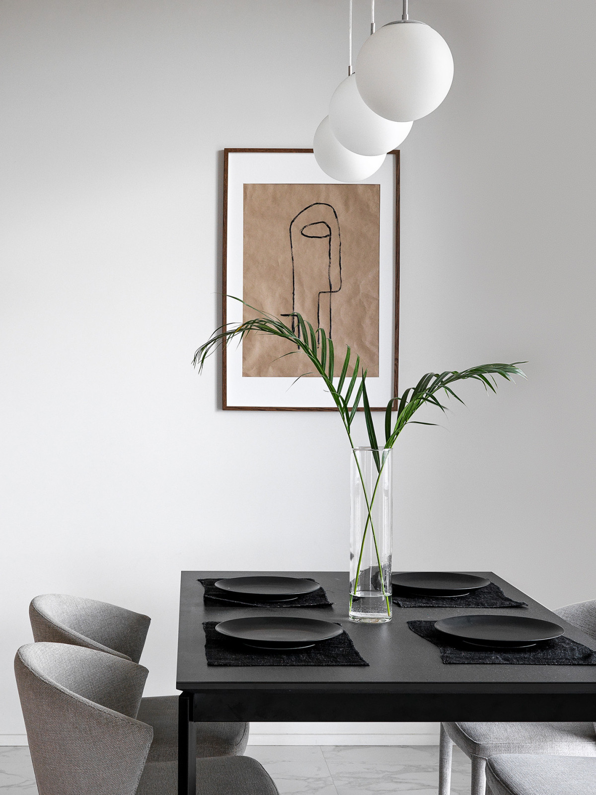 Seaside apartment with a sence of air