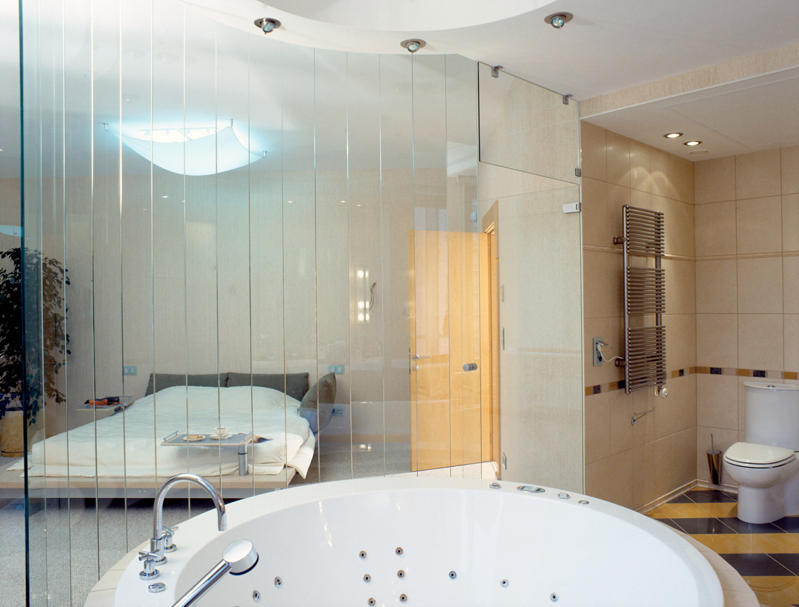 Дерево в интерьере