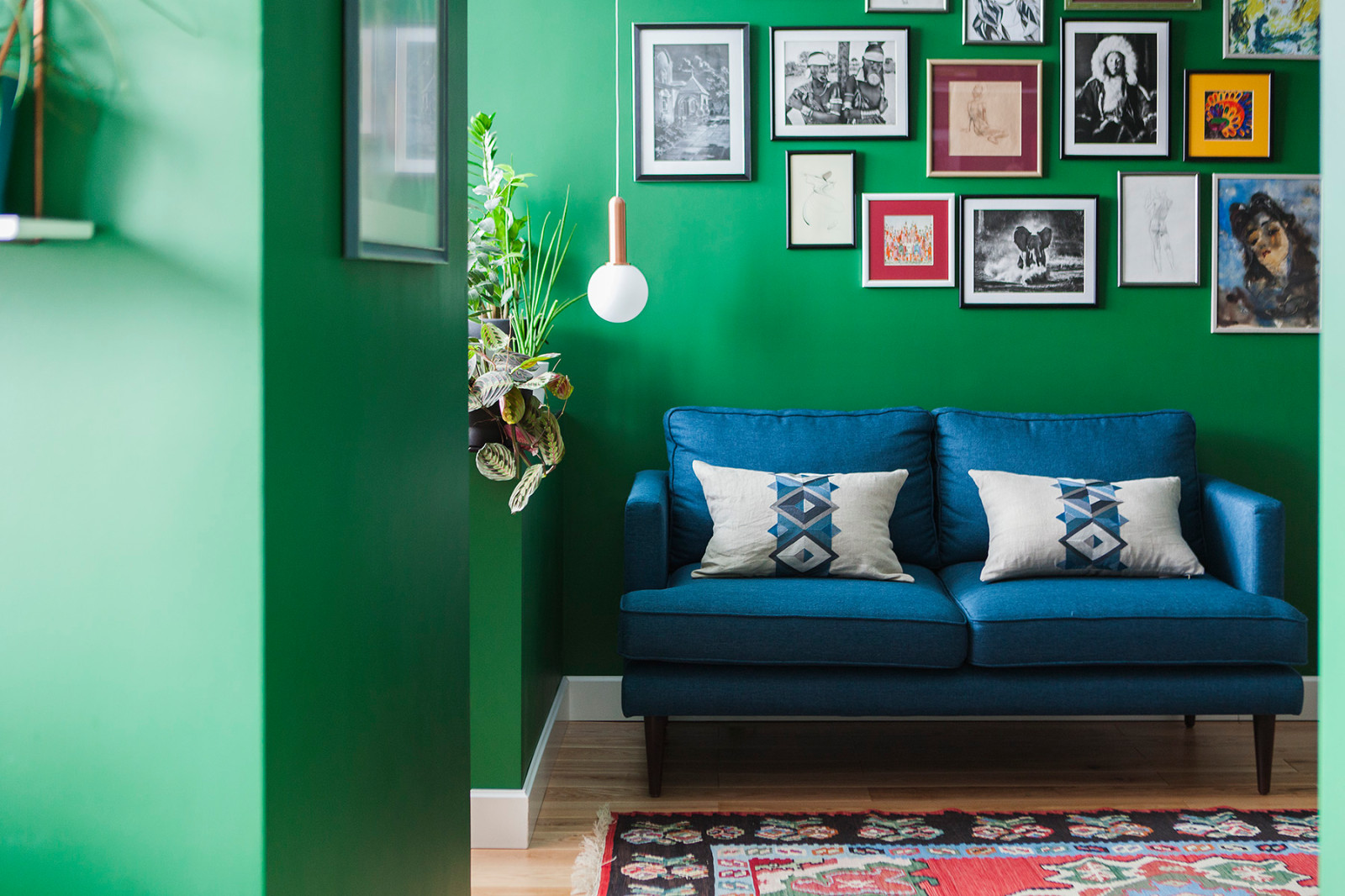 Съёмка квартиры в изумрудном цвете