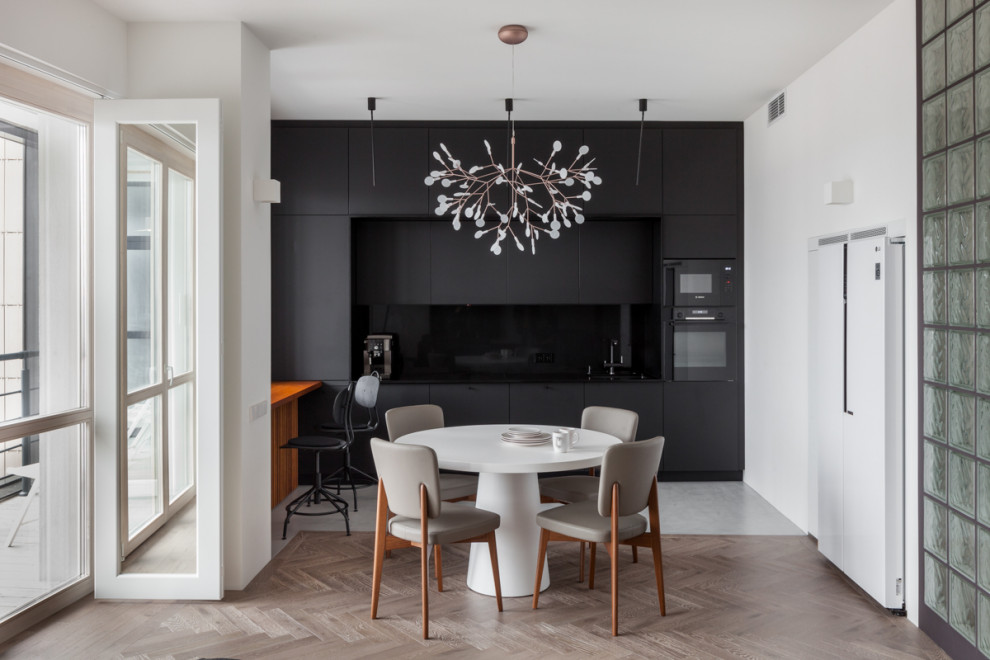 PRS Apartment. Монохромный интерьер «с лестницей в небо»