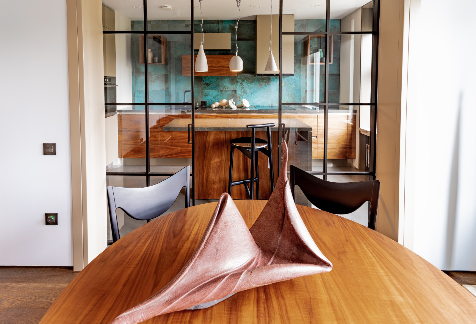 Квартира на набережной