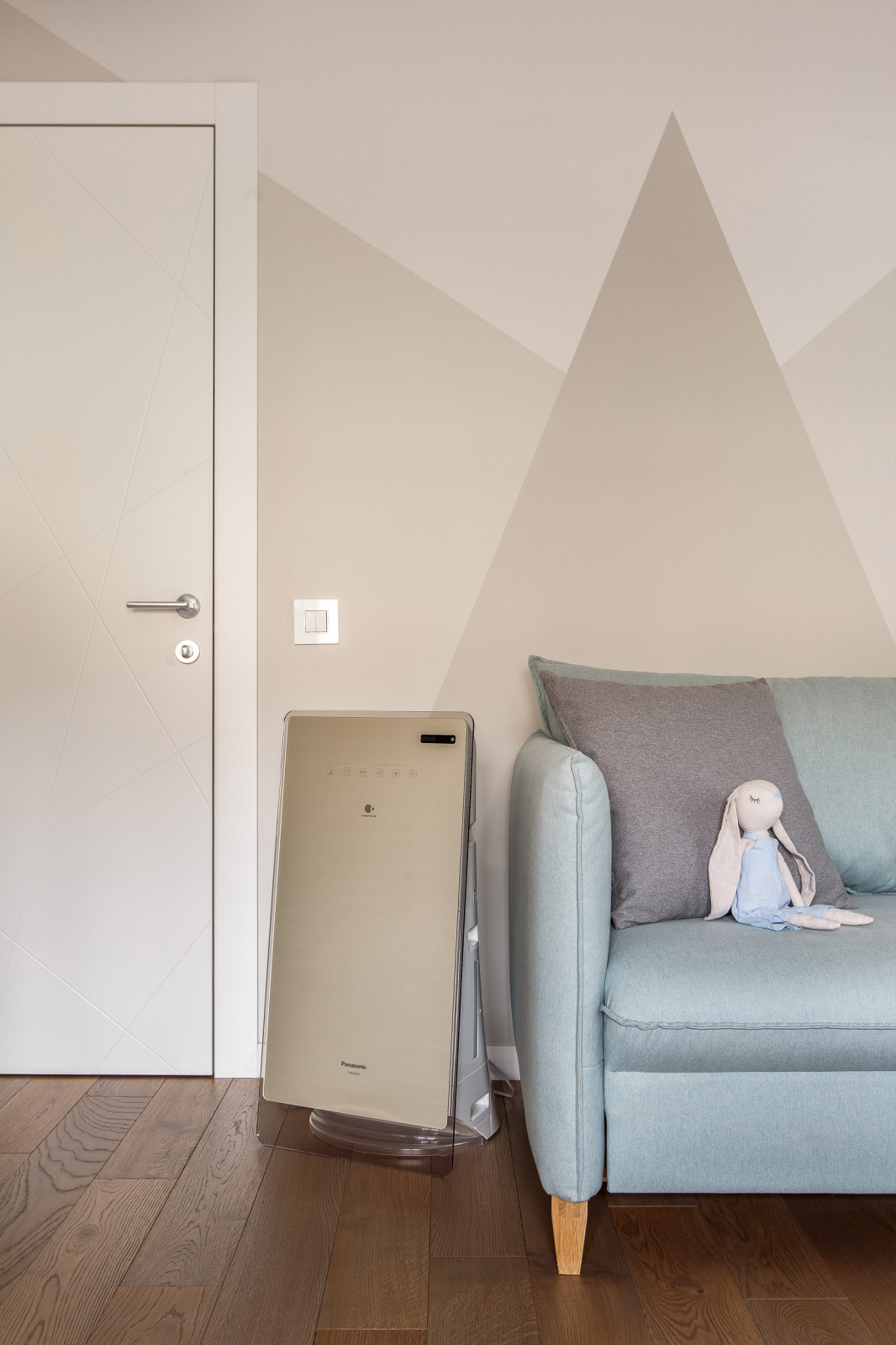 Трехкомнатная квартира в центре Петербурга