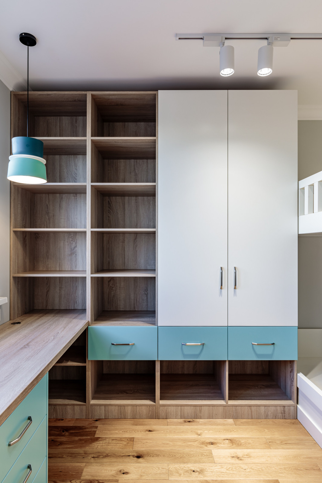 Ремонт на улице Дундича