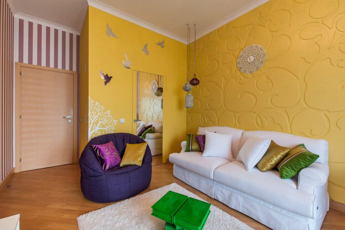 Желто-полосатая гостиная (Москва - ТВ "Про Декор")