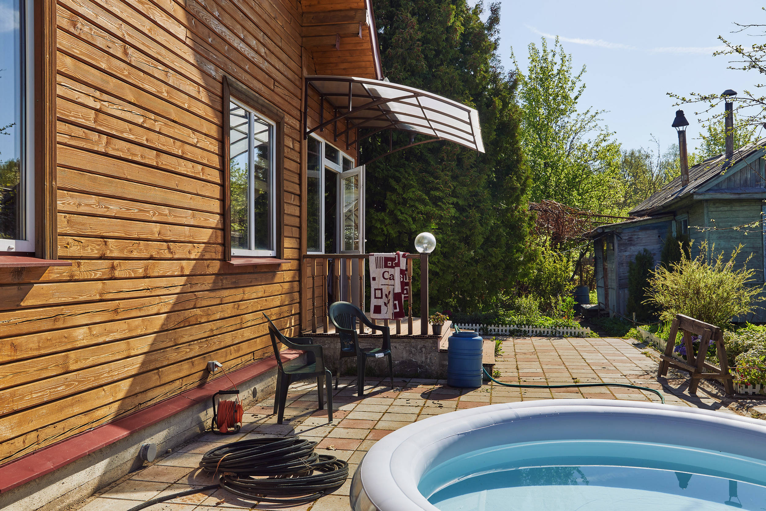 Вопрос: Что делать, если ребенок не хочет на дачу