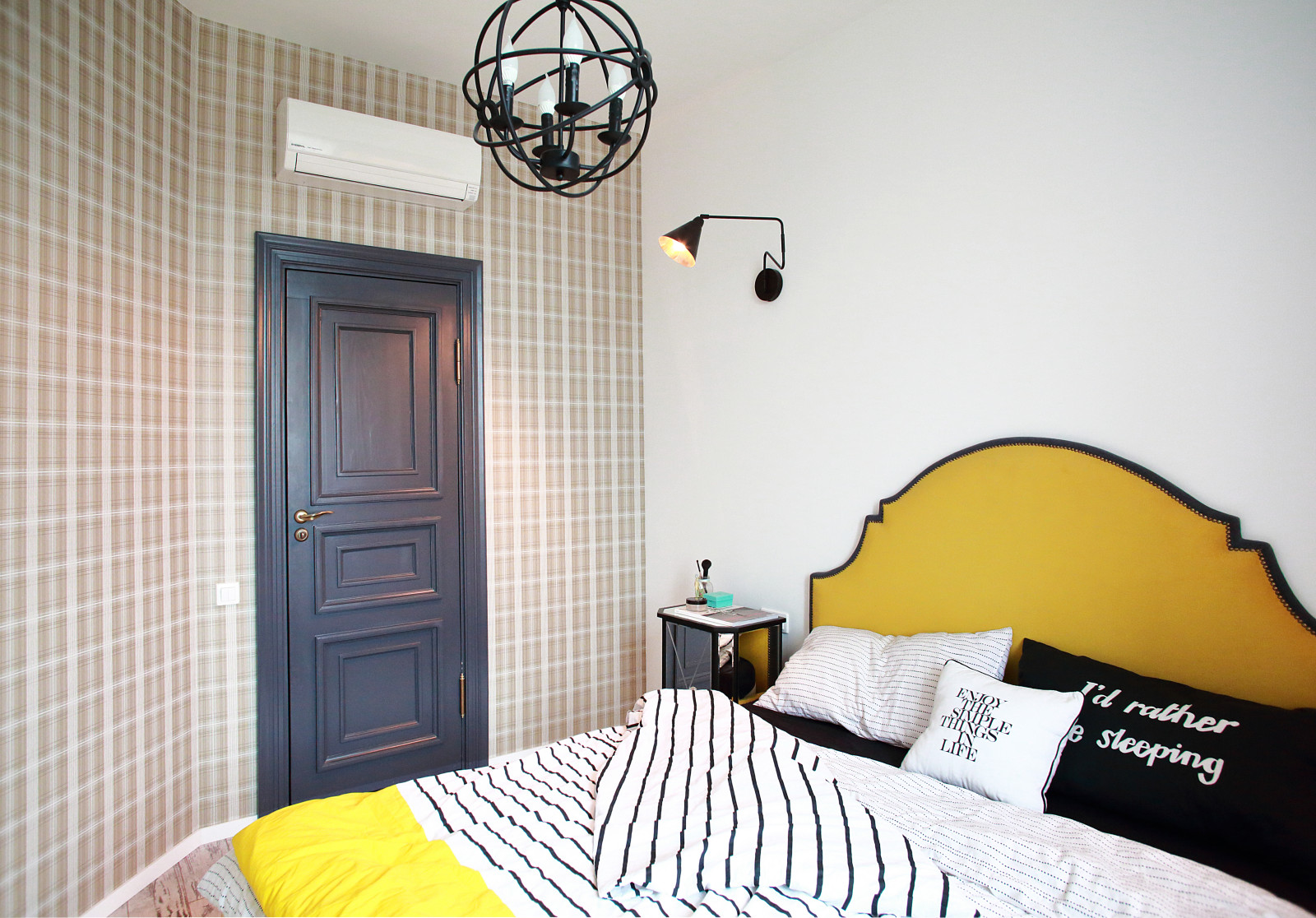 Обложка проекта: Лофт Лесиков