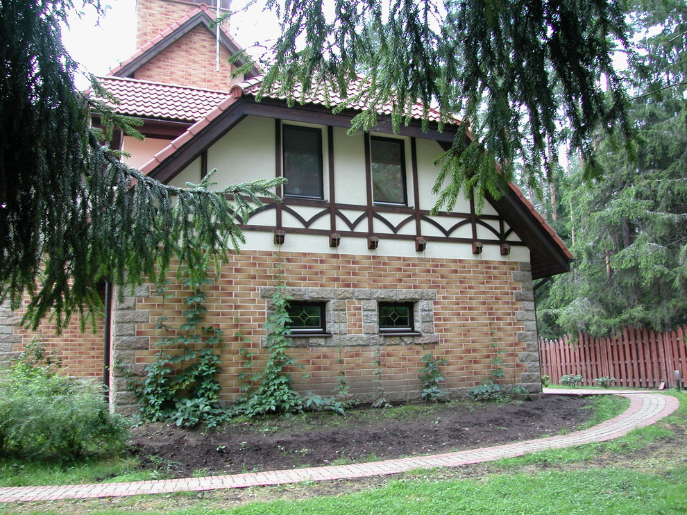 Частный особняк по индивидуальному  проекту. Пос. Рощино. Ленинградская обл.