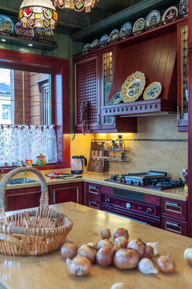 Дом с витражами