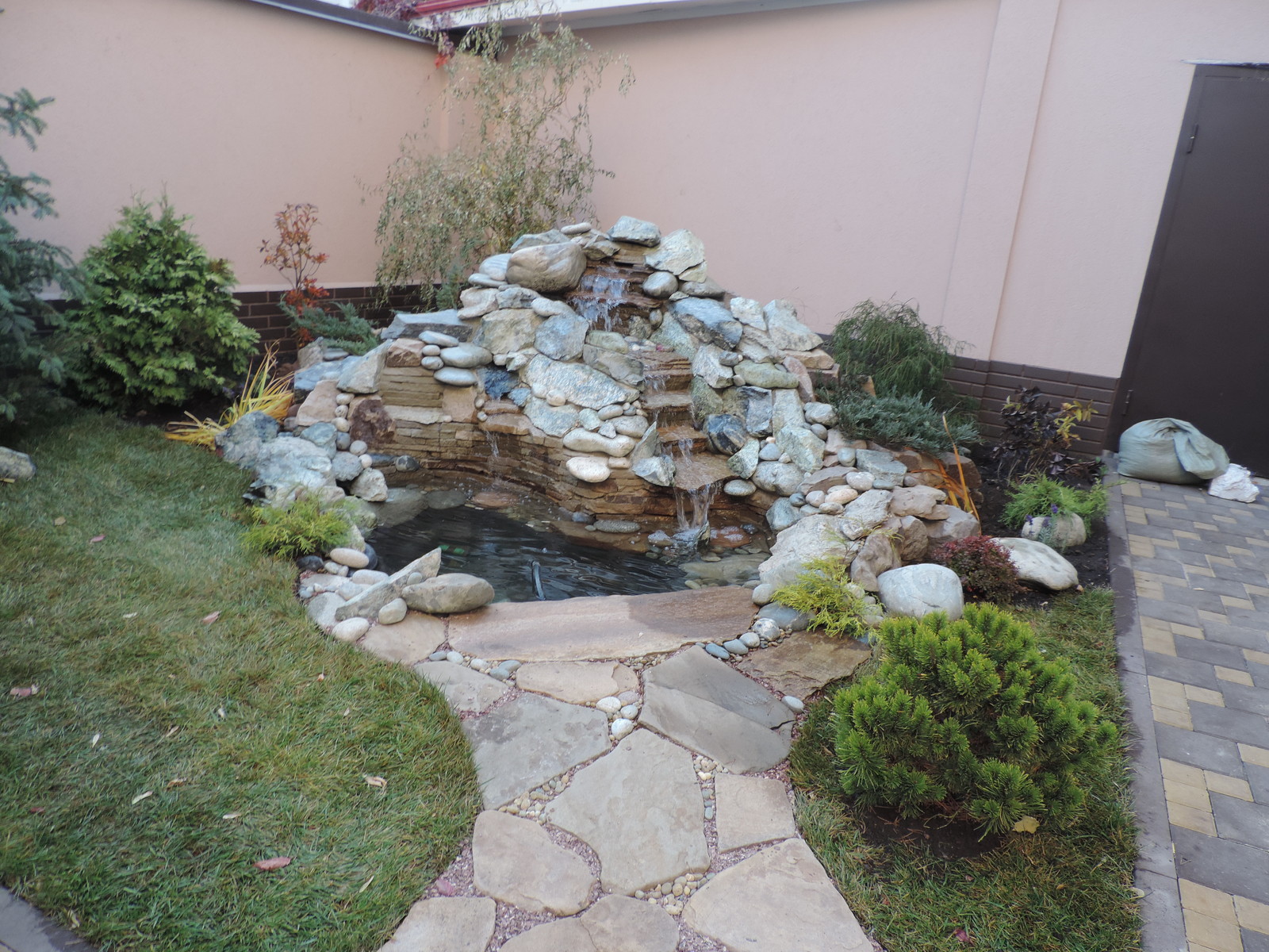 Голубой  каскад