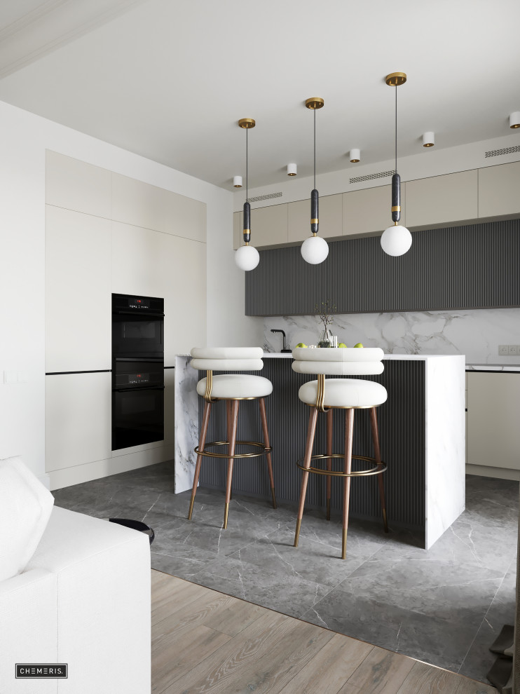 Молочно-белый неоклассический интерьер в Крылатском