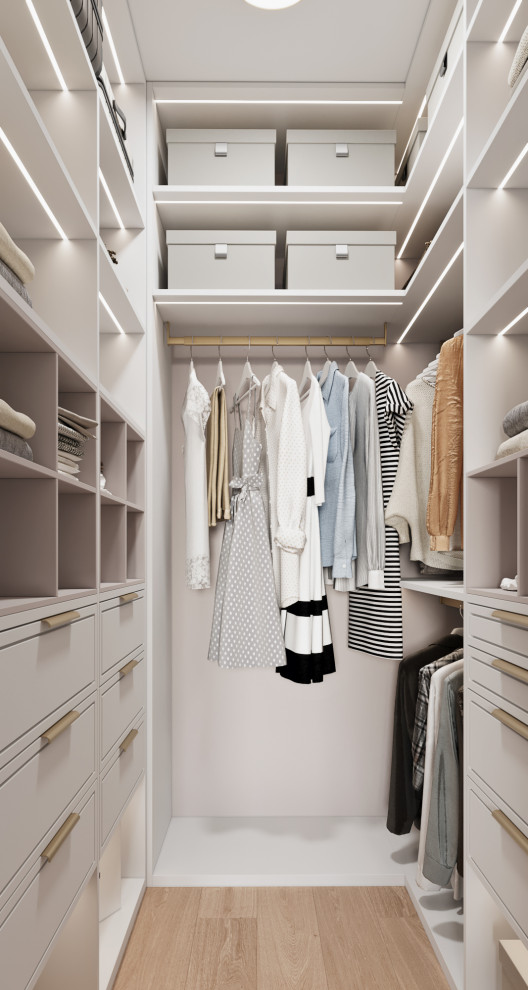 2- комнатная для девушки