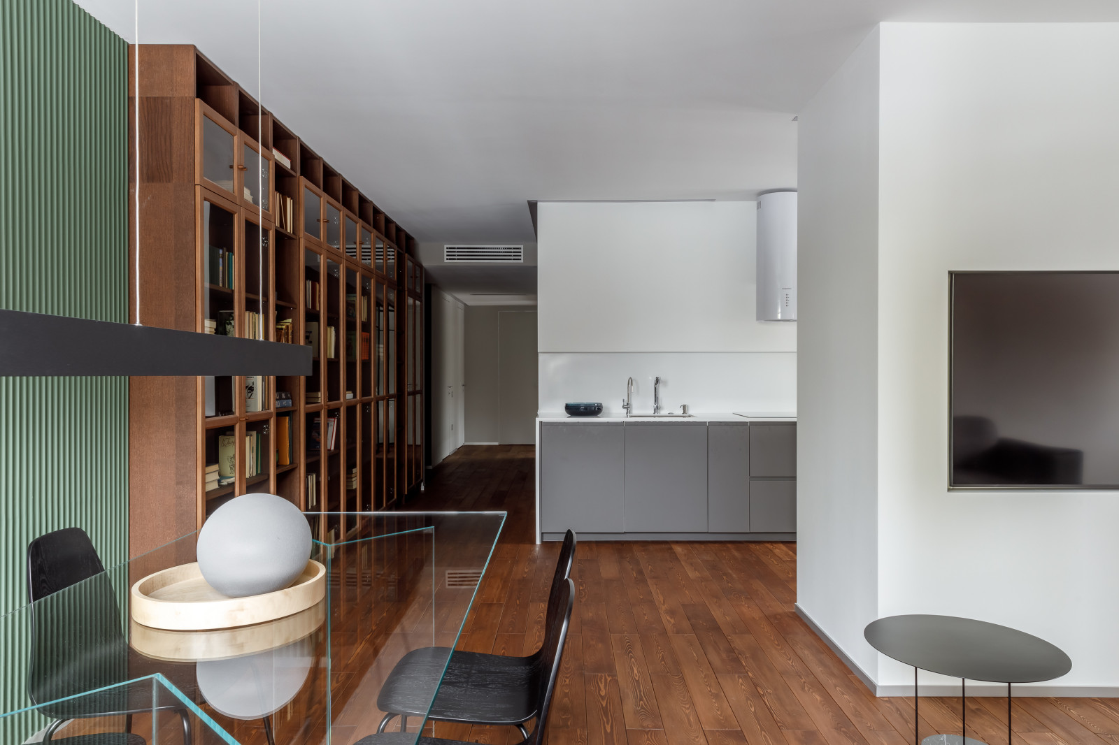 Houzz тур: Квартира в Подмосковье — с семиметровой библиотекой