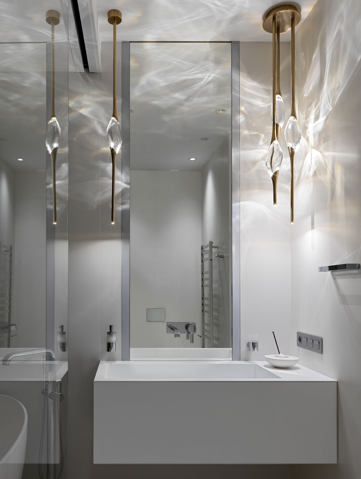 Белый тренд