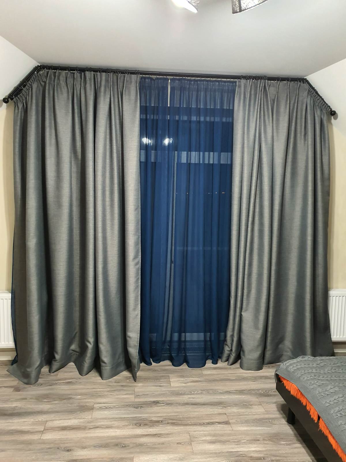 Обложка проекта: Спальня в доме