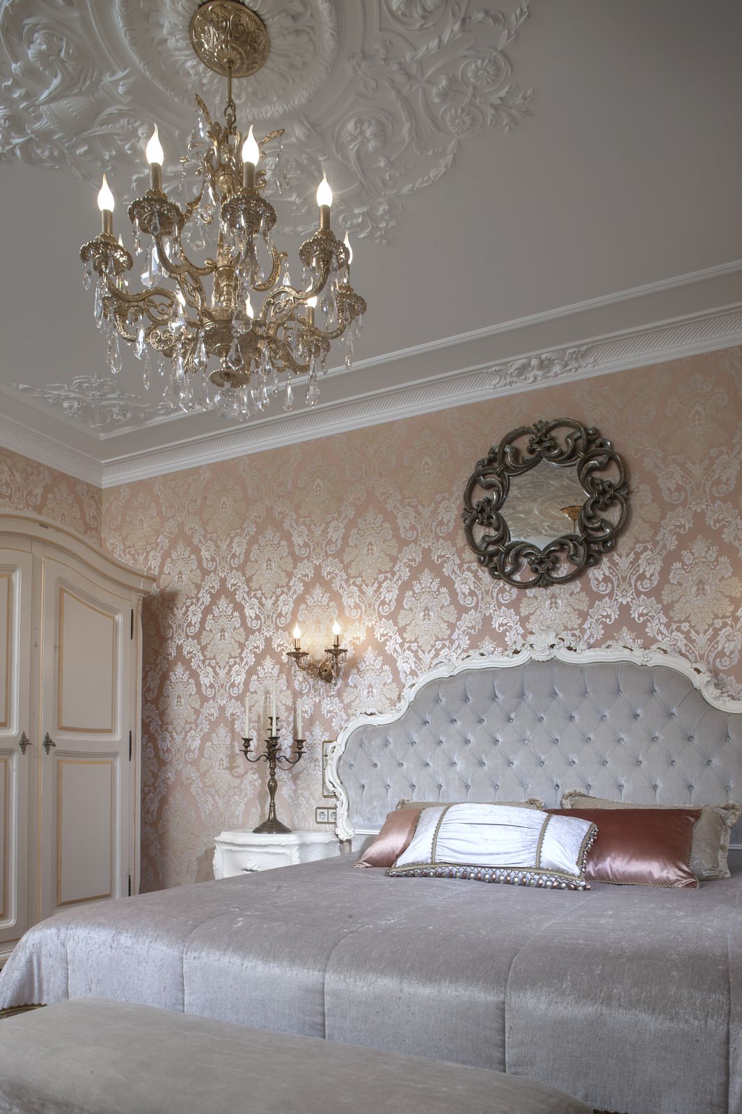 Женская спальня