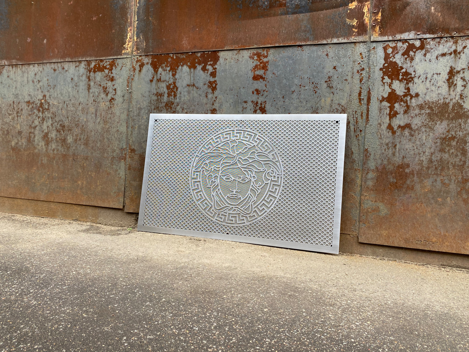 Декоративные решетки Versace