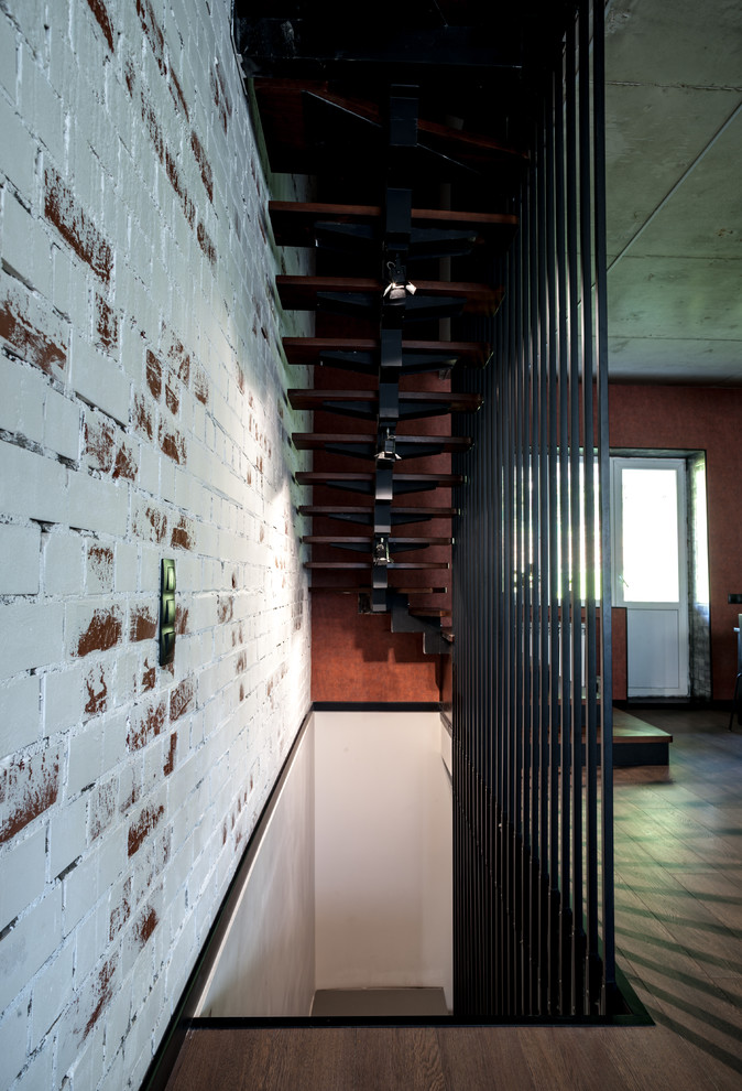 Дом с четырьмя лестницами