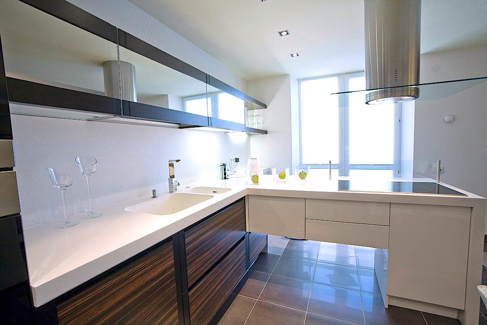 Трёхкомнатная из четырёхкомнатной.