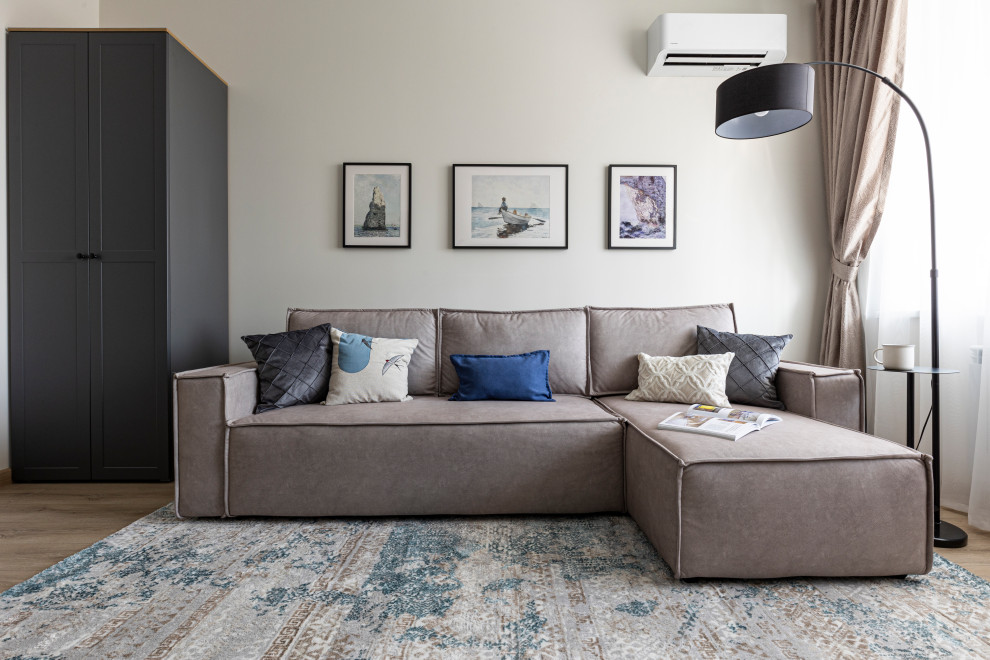 Двухкомнатная квартира под сдачу. Гостиная