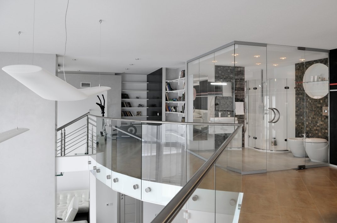 Вопрос: Как вписать спортинвентарь в интерьер