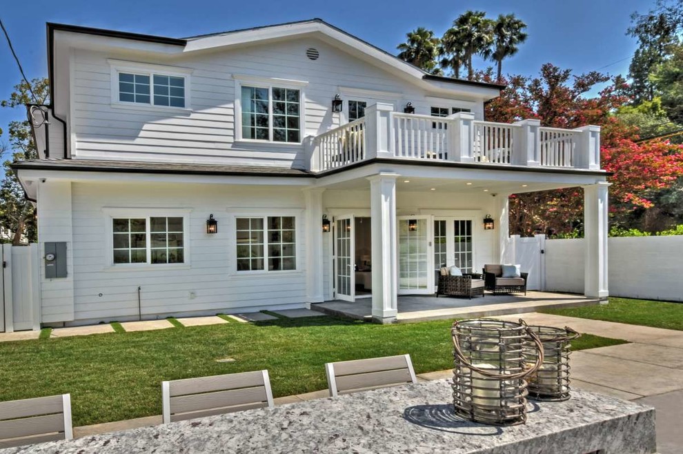 Студио Сити - Лос Анджелес. Дом в стиле кейп-код.