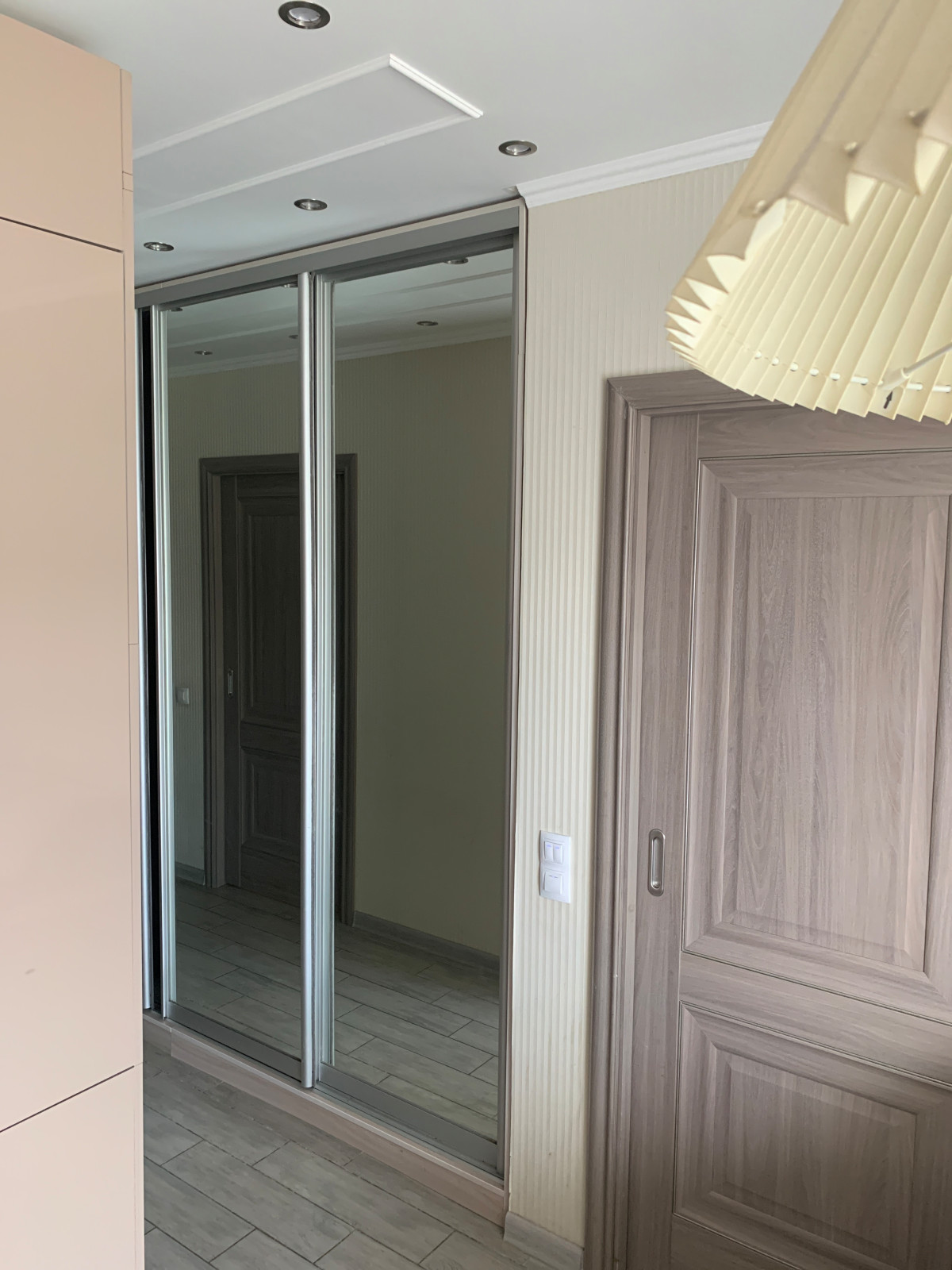 E6C694B3-7B0B-4BDD-98D2-708BBE76E99B