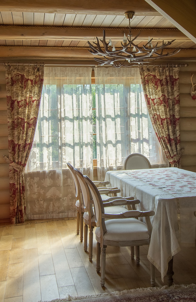 Калейдоскоп стилей в Коробицино