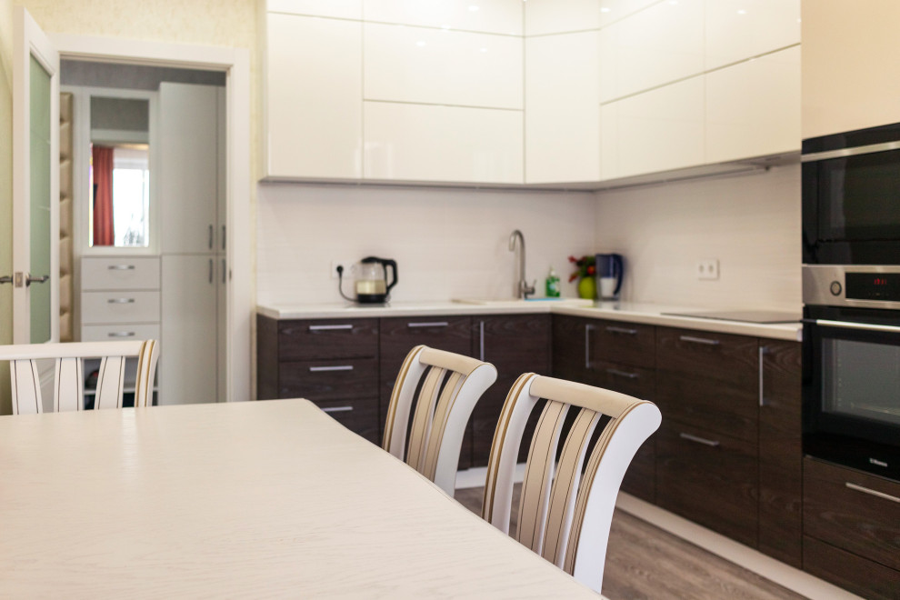 3-комнатная квартира на Калинина, 93