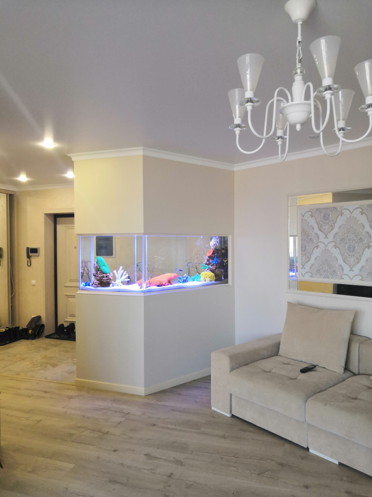 Обложка проекта: Аквариум угловой, на просвет