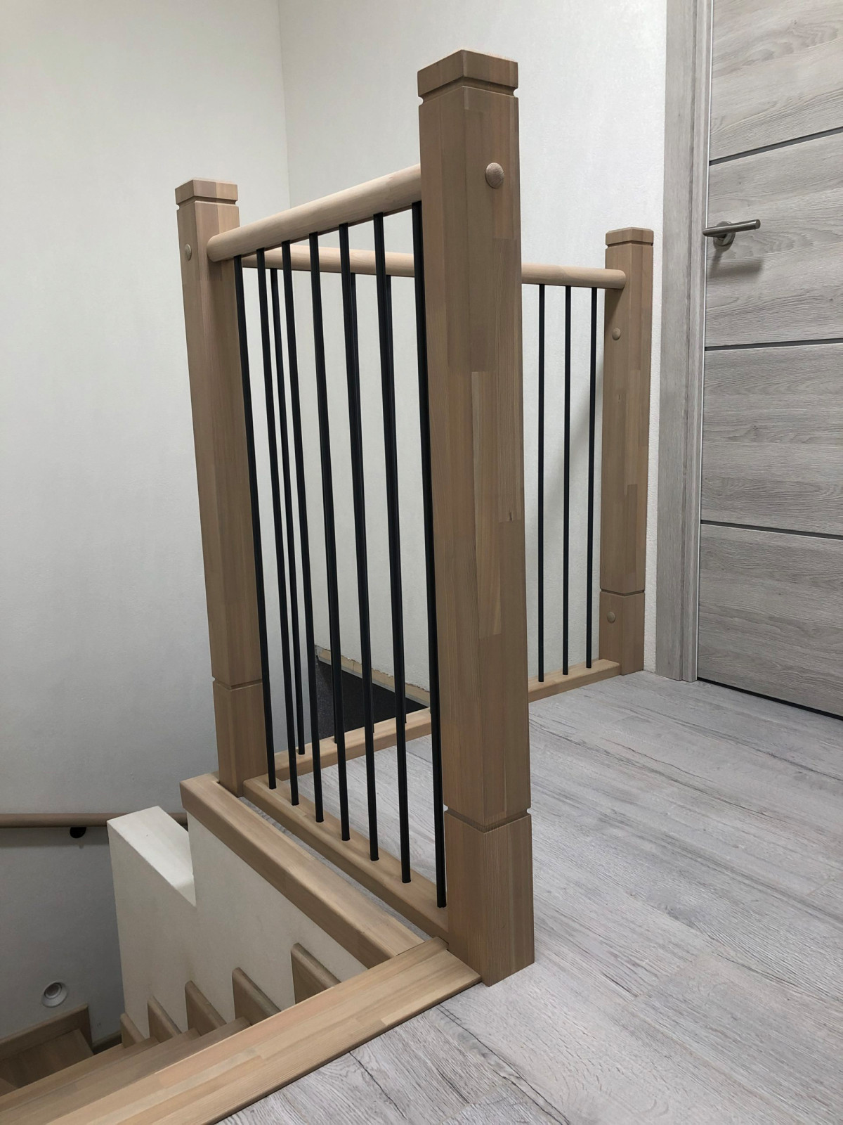 Обшивка бетонной лестницы на ул. Автомобильная