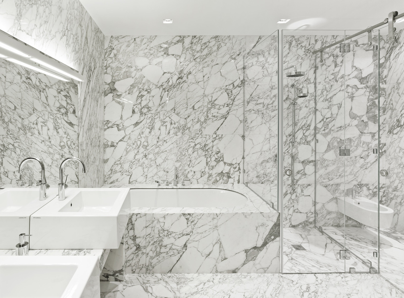 Обложка проекта: Квартира коллекционера в Crystal House