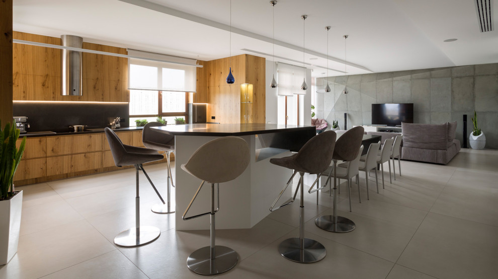 On the verge of illusion