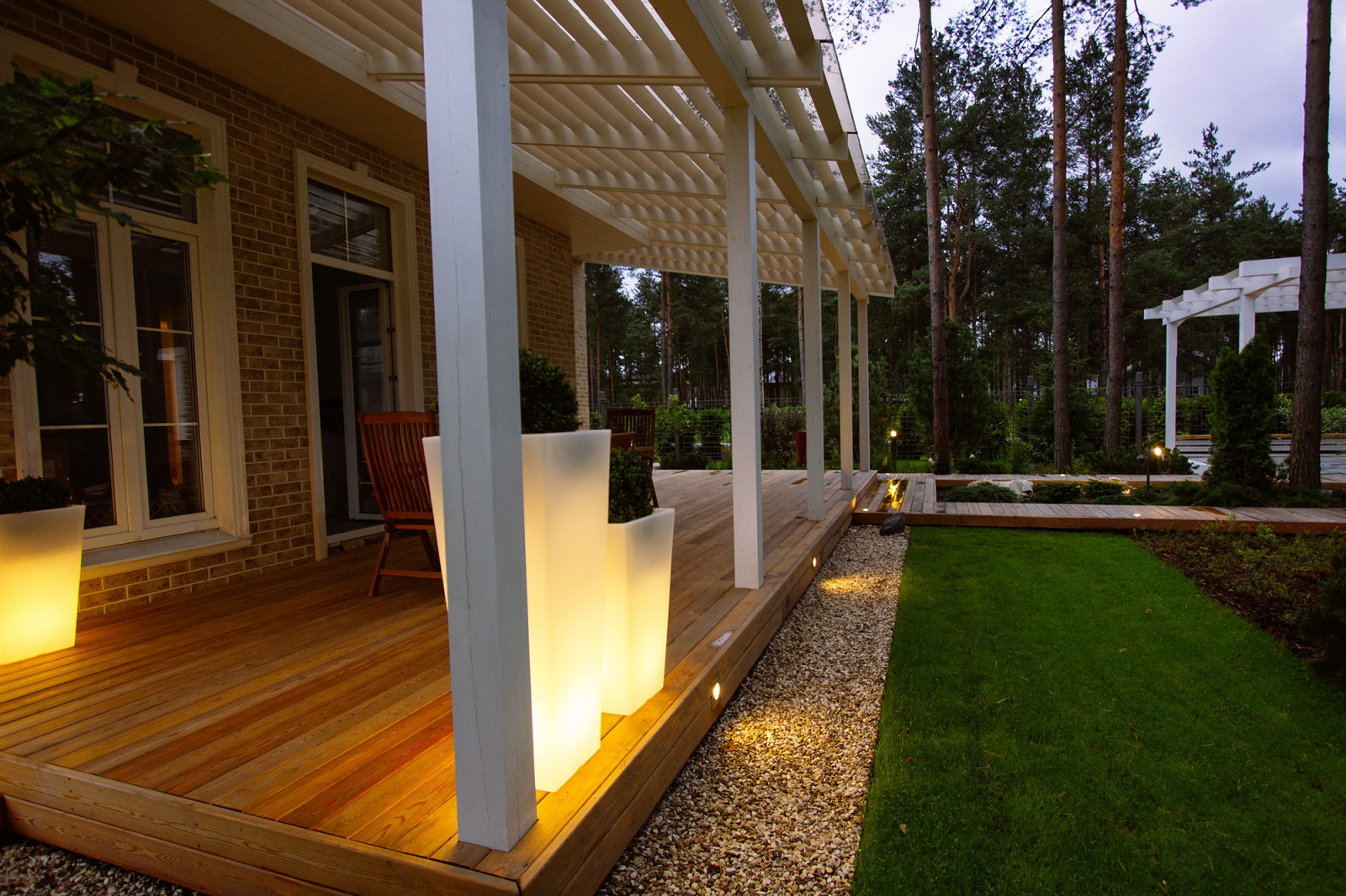 Сад в ''Охтинском парке''.