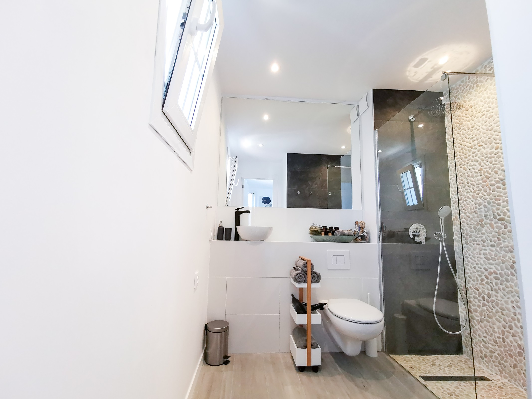 Обложка проекта: Benamara Gardens