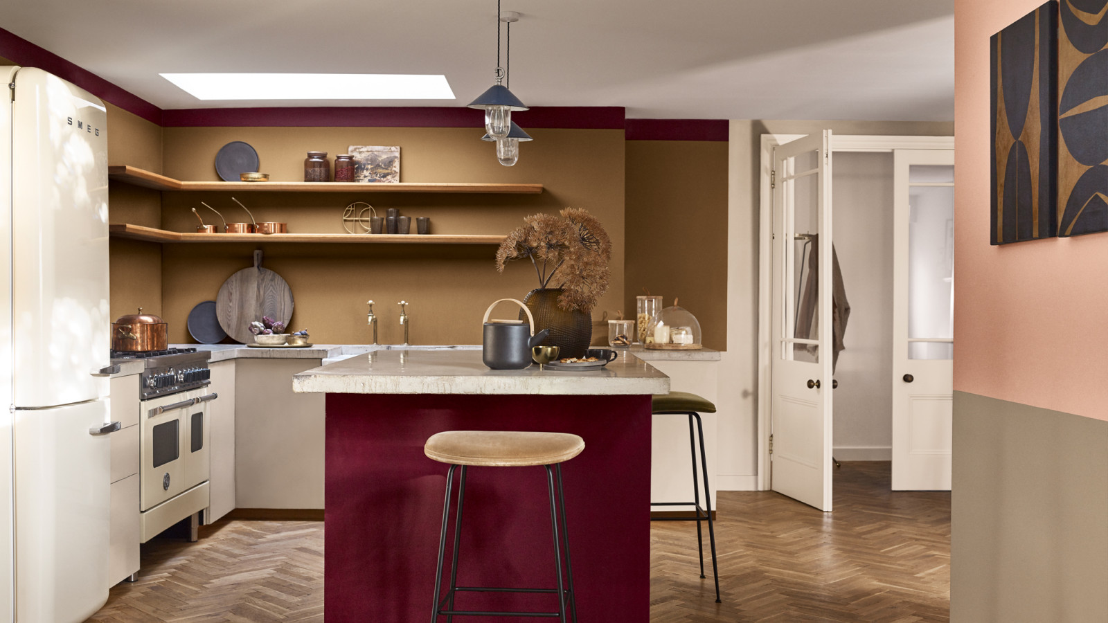 Продукция Dulux на кухне