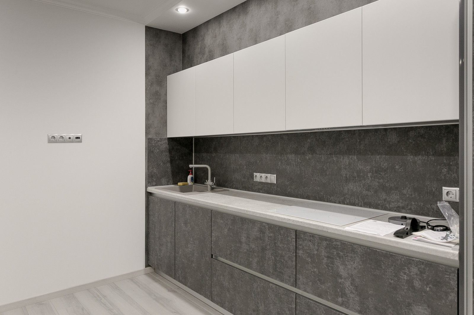 Кухня в квартире-студии