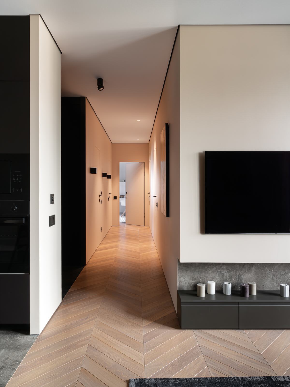 Свет в коридоре