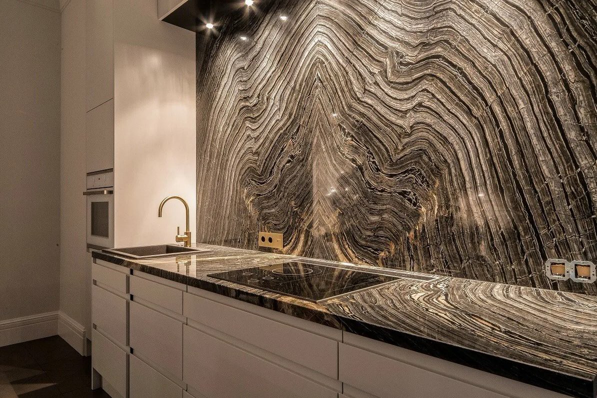 "Габбро" центр камня