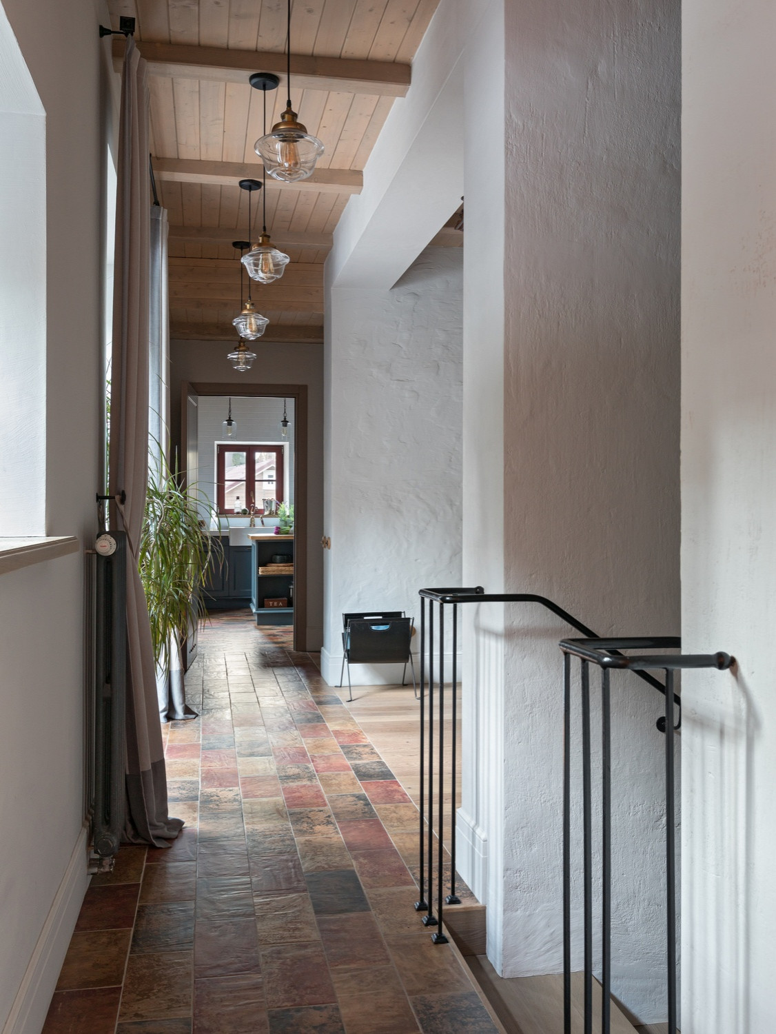 Дом в соснах